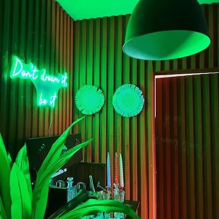 公寓 Colourful Great Location! 布里斯托